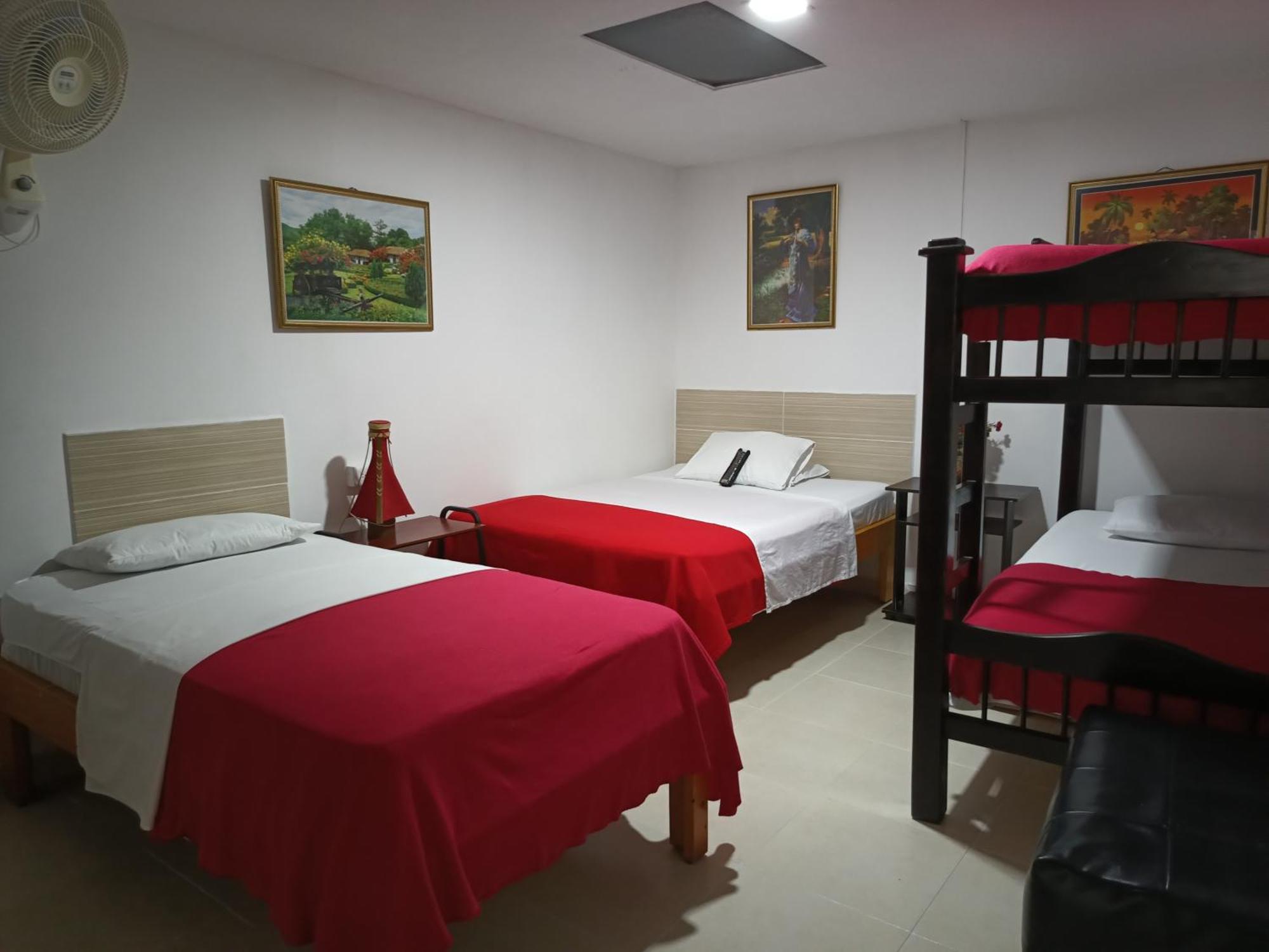 Hotel Mirador Plaza Перейра Экстерьер фото